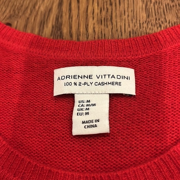 Adrienne Vittadini Women’s Long Sleeve Cashmere Sweater Red Size Medium - Picture 3 of 4